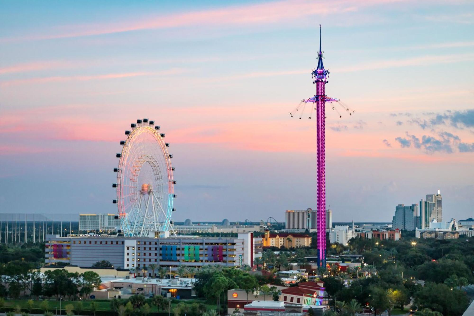 The Point & Universal Hotel 3*