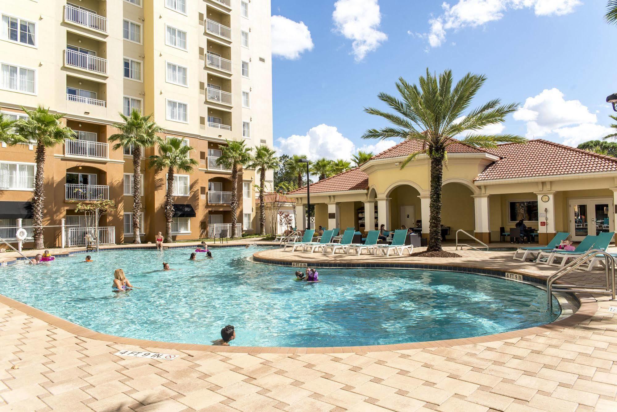 Hotel The Point & Universal